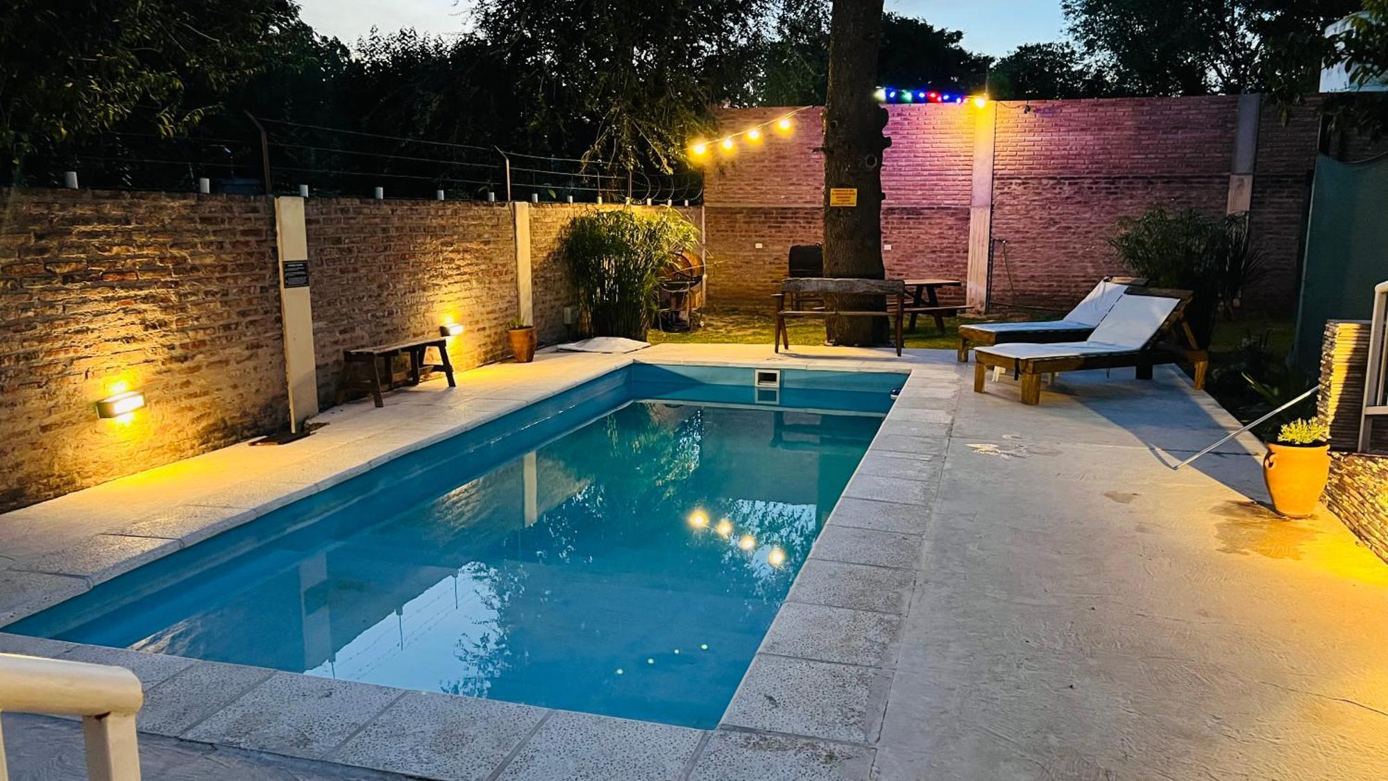 Chalet Casa En Balneario C Pileta Compartida Cerca Del Centro Villa Carlos Paz