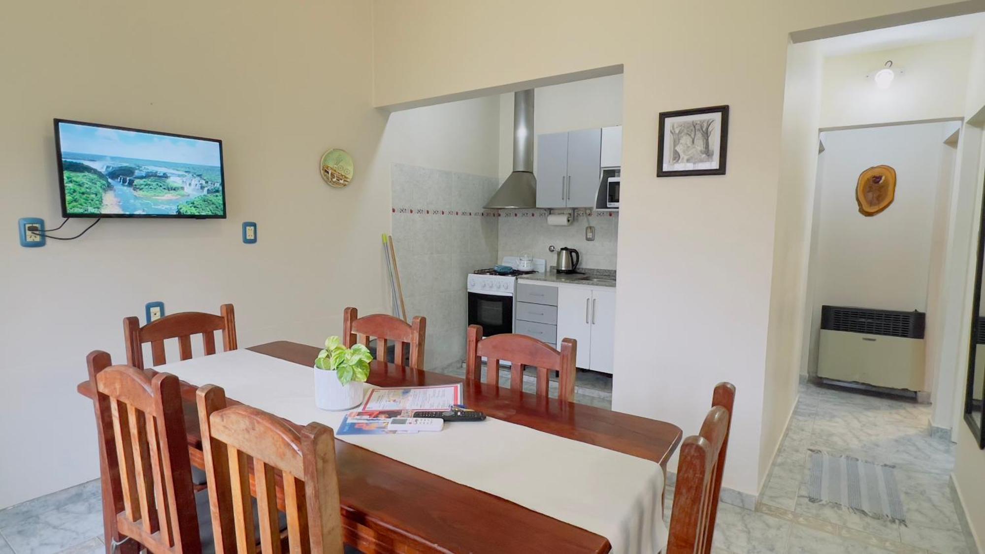 Casa En Balneario C Pileta Compartida Cerca Del Centro *